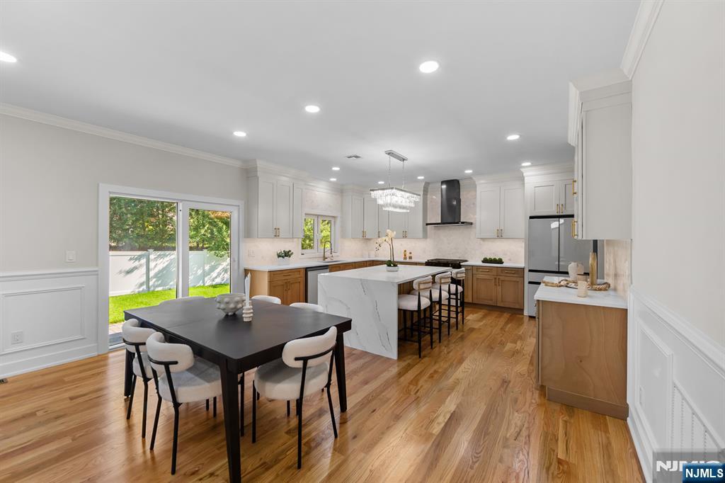 31-07 Morlot Avenue — photo 15