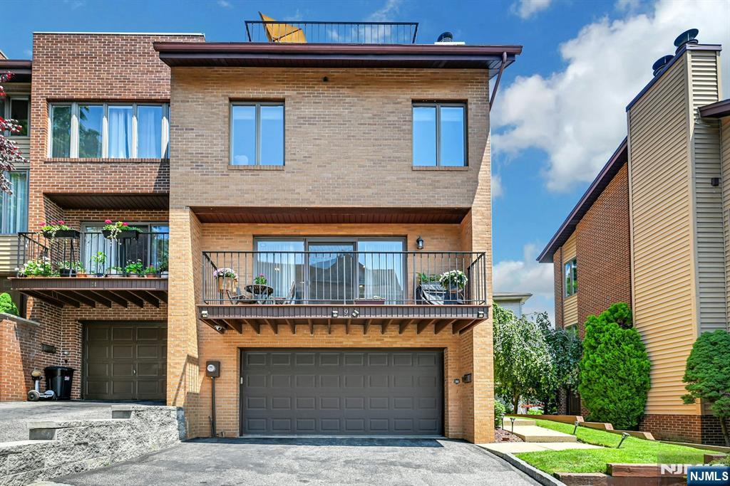 9 Yorkview Drive A3 - Photo 1