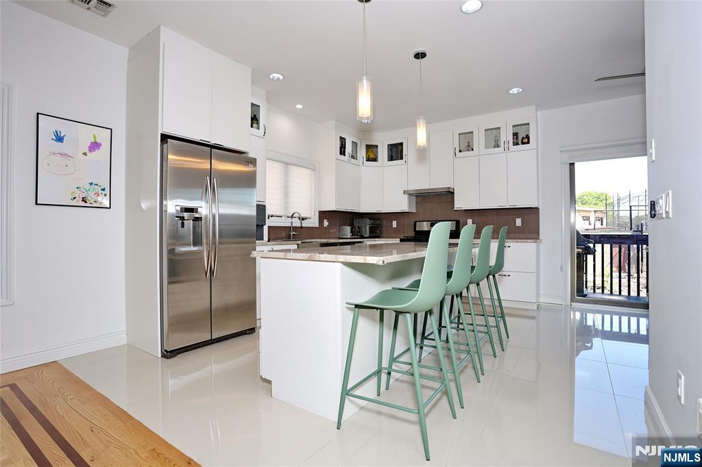 423 Lafayette Avenue — photo 12