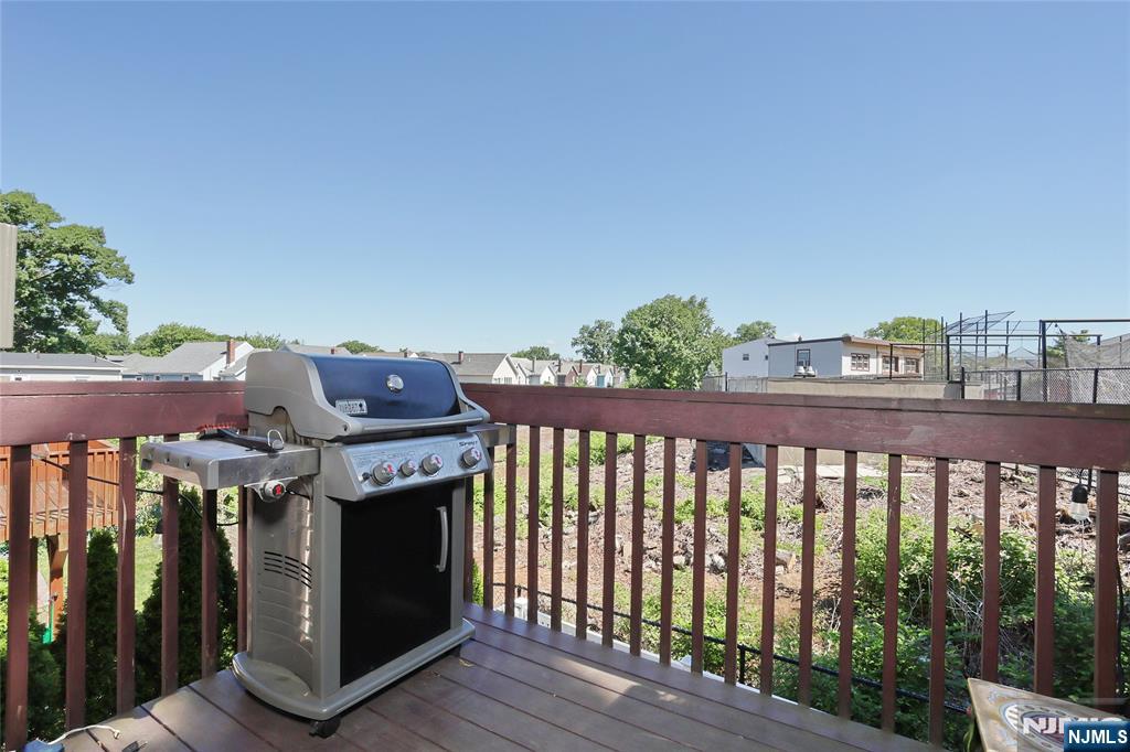 423 Lafayette Avenue — photo 20