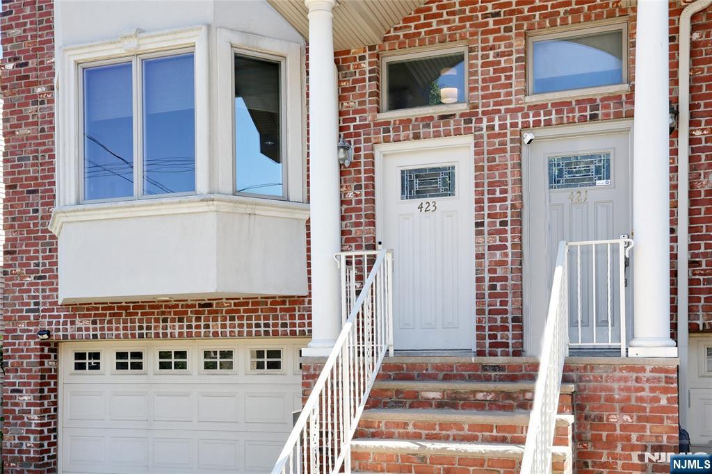 423 Lafayette Avenue — photo 3