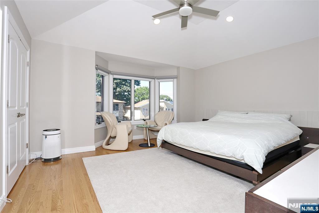 423 Lafayette Avenue — photo 25
