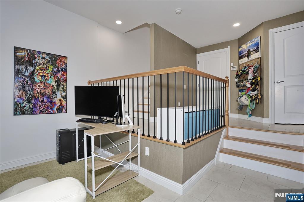 423 Lafayette Avenue — photo 37