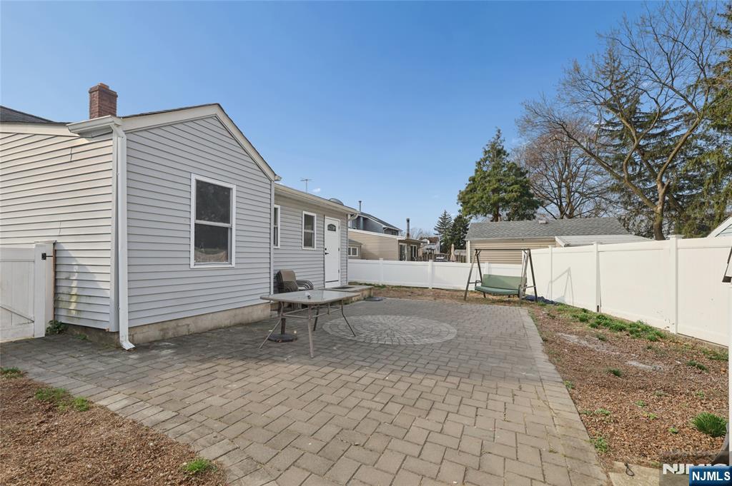 478 Riverside Ter, Rutherford, NJ 07070