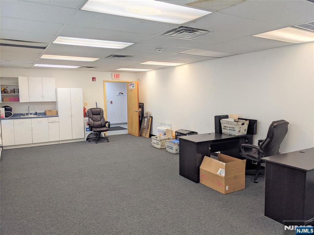 181 Paterson Avenue 212 - Photo 3