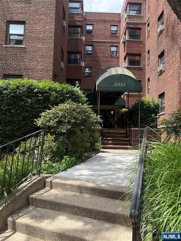 2333 Hudson Ter #E2, Fort Lee, NJ 07024