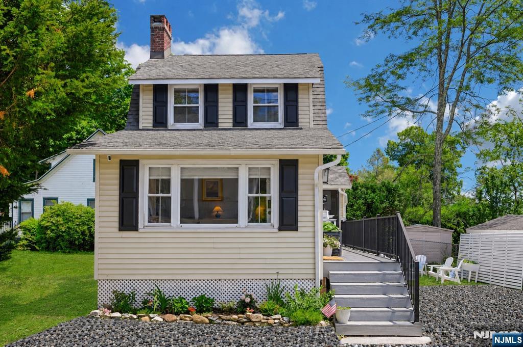 4 Lakeview Avenue - Photo 1
