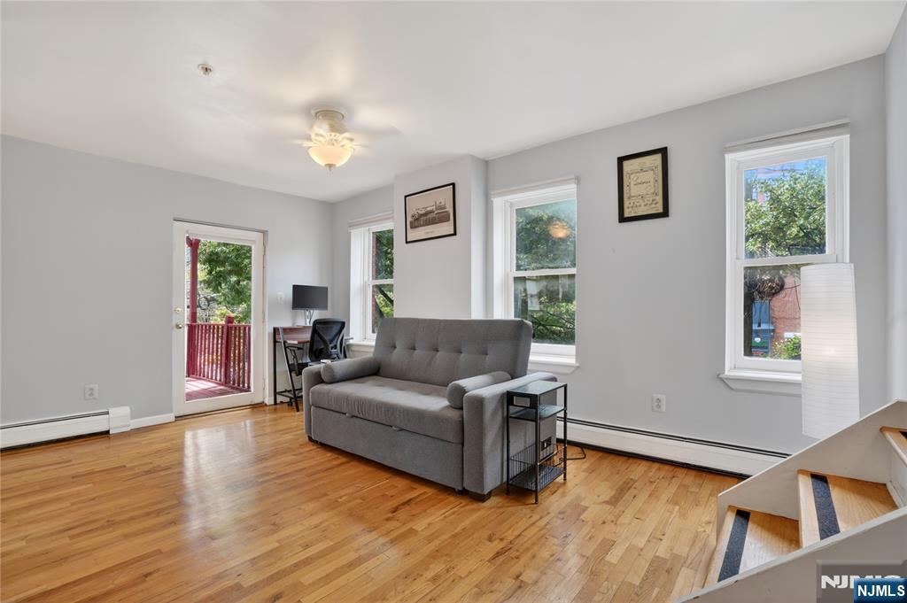 76 Bright Street 202 - Photo 5