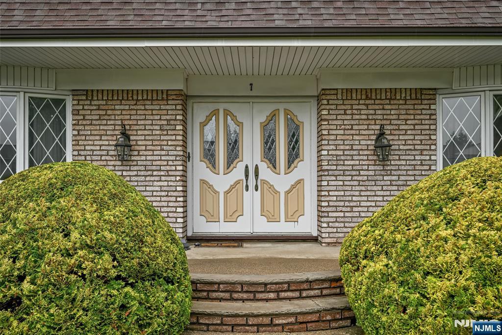 7 Glendale Lane — photo 3