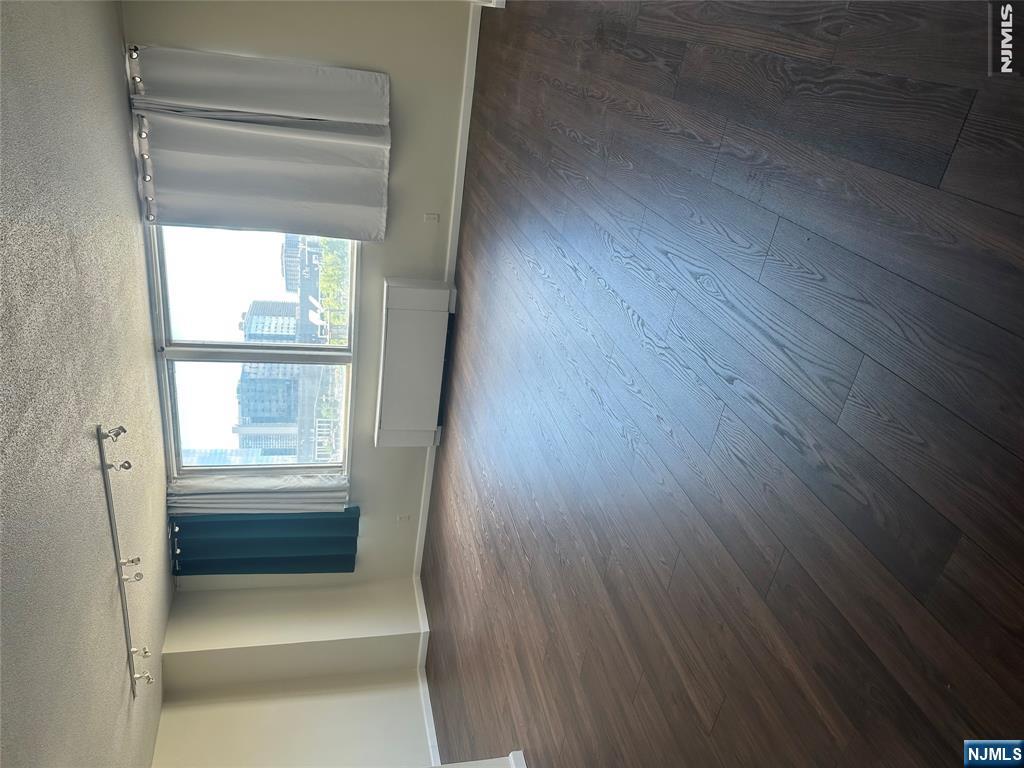 201 N Bridge Plaza 5e - Photo 1