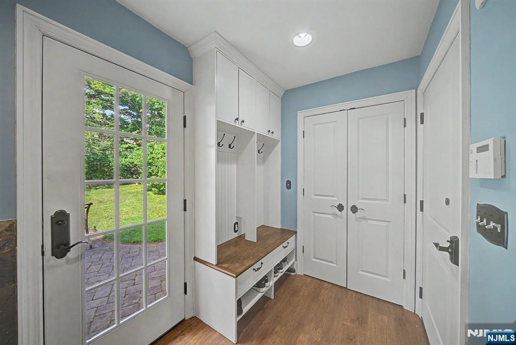 9 Woodland Park Drive — photo 15