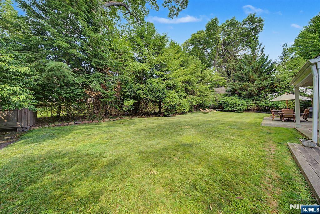 9 Woodland Park Drive — photo 43