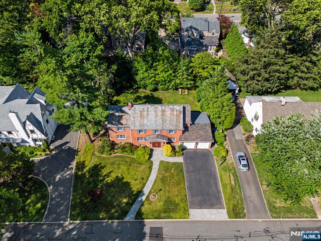 9 Woodland Park Drive — photo 49