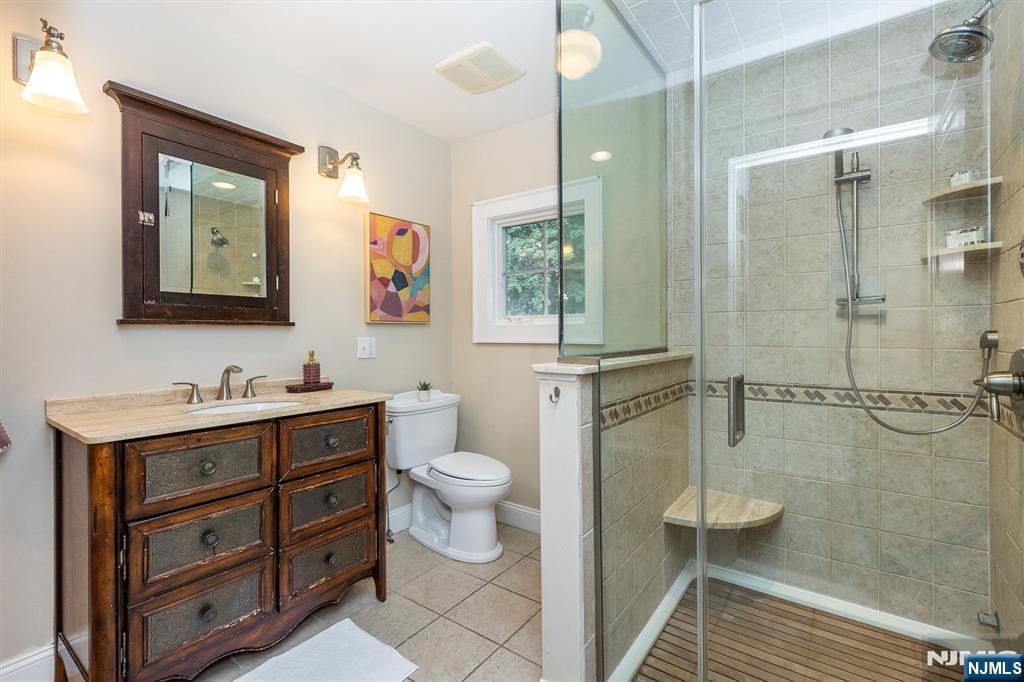 73 Hawthorne Avenue — photo 37