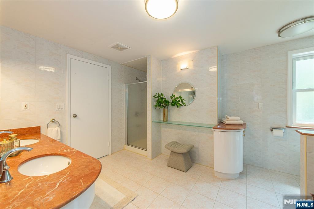 132 Haddon Place — photo 38