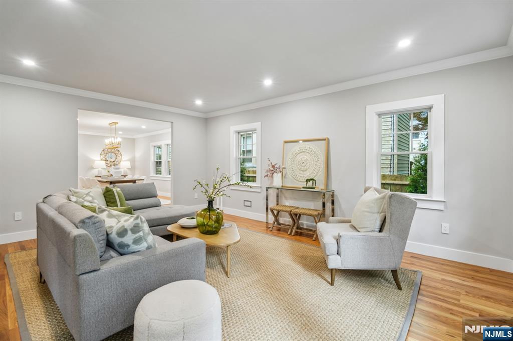 146 Sherman Avenue — photo 19
