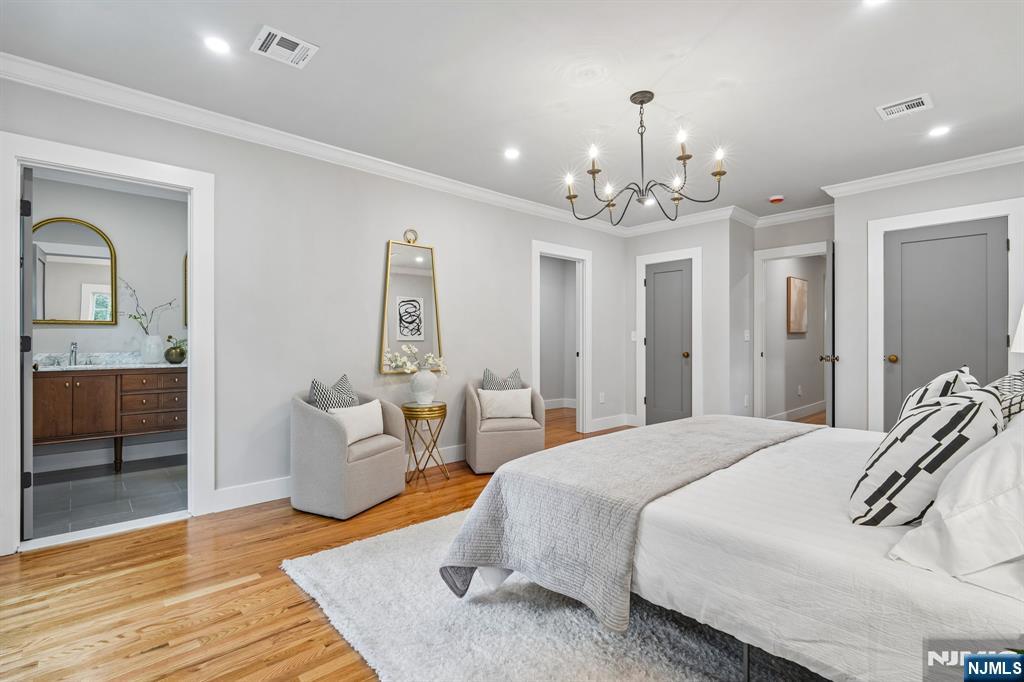 146 Sherman Avenue — photo 29