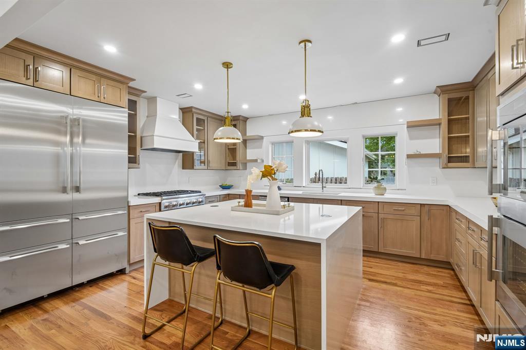 146 Sherman Avenue — photo 10