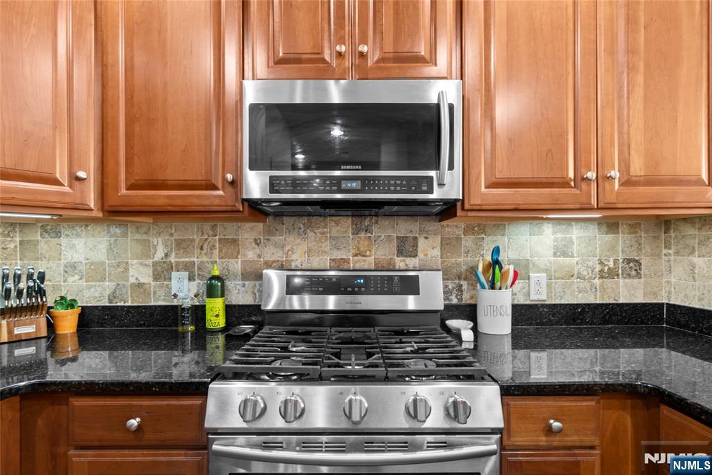 7400 River Road 401 - Photo 4