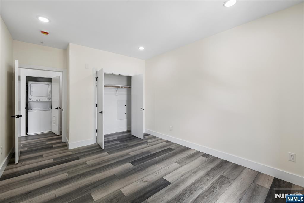 448 - 452 Orange Avenue 402 - Photo 3