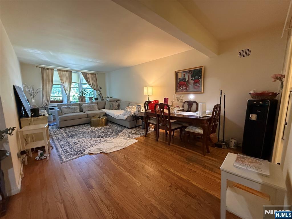 2160 Center Ave #5M, Fort Lee, NJ 07024