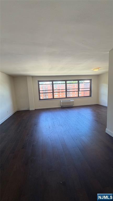 2348 Linwood Ave #6O, Fort Lee, NJ 07024