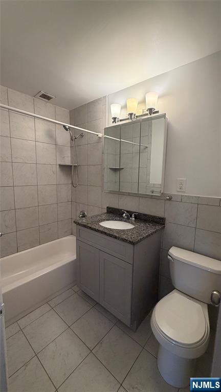 2348 Linwood Ave #6O, Fort Lee, NJ 07024