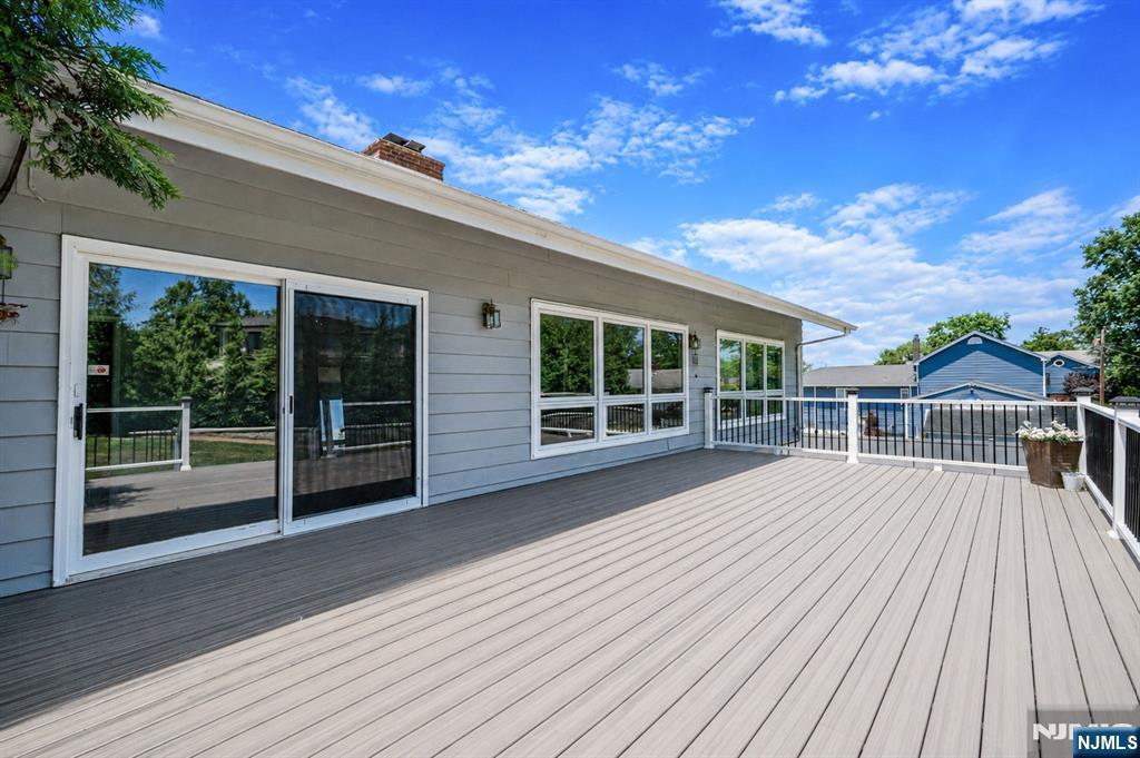 128 Beverly Road — photo 14