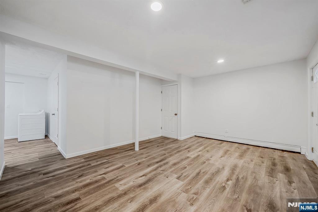 128 Beverly Road — photo 40