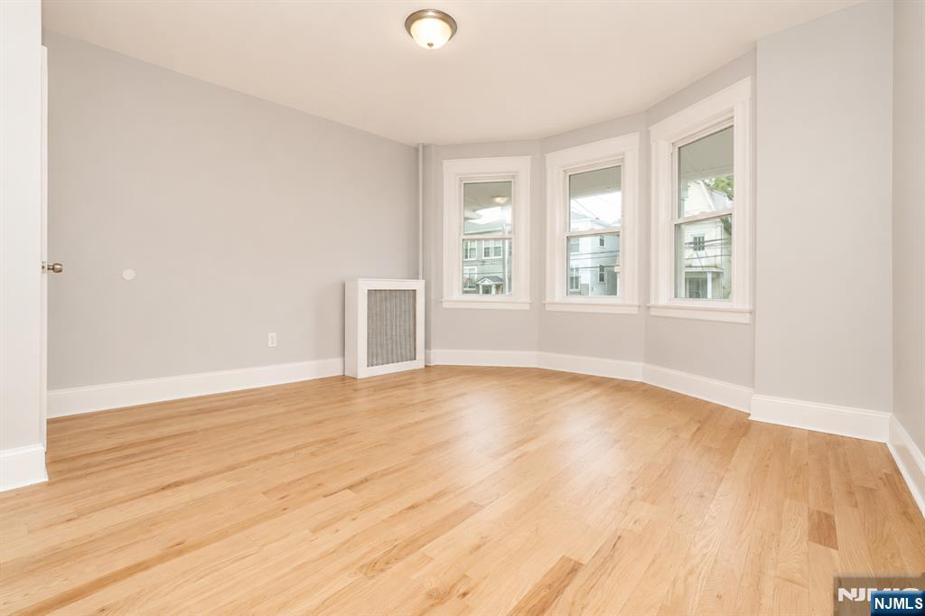 66 Isabella Avenue - Photo 5