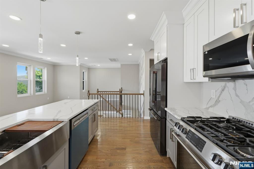 432 10th Street — photo 25