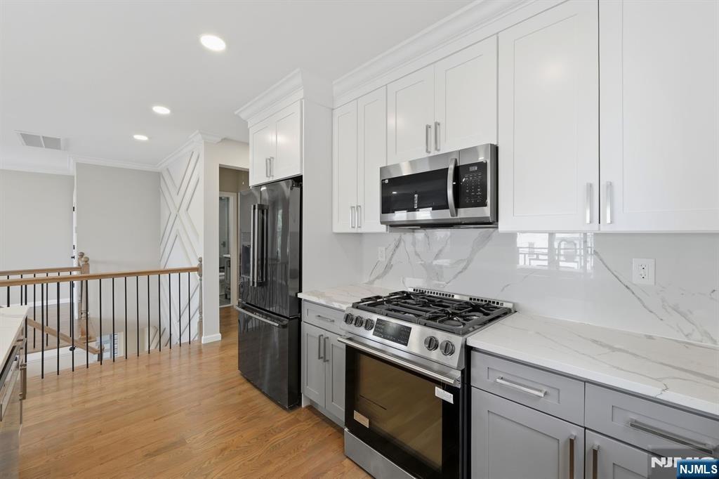 432 10th Street — photo 26