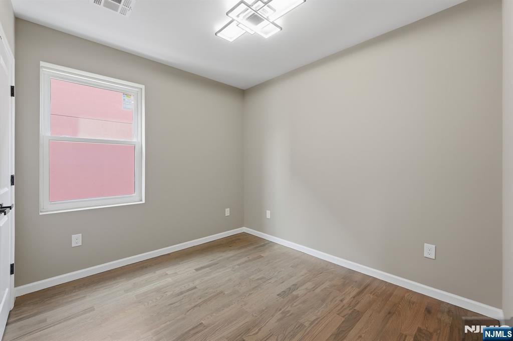432 10th Street — photo 30