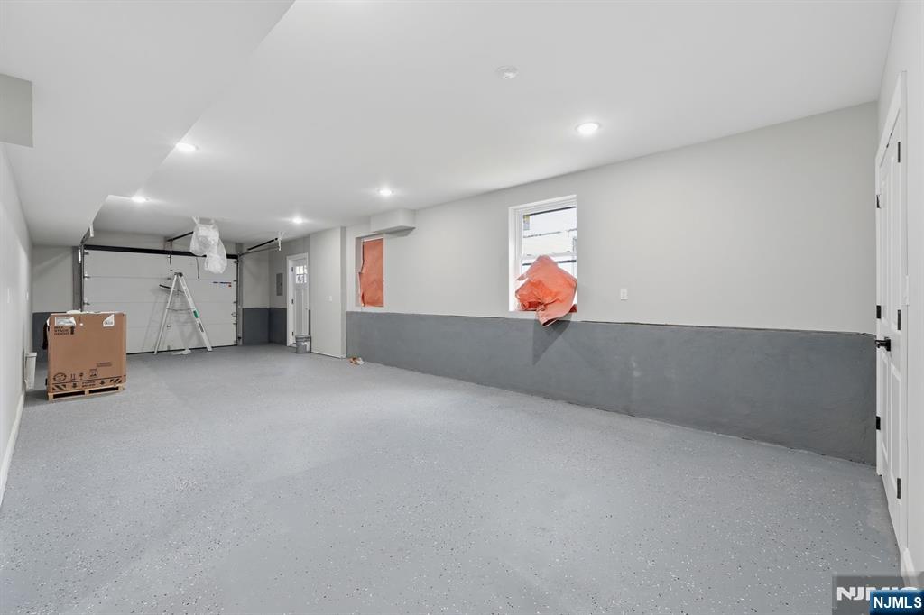 432 10th Street — photo 38