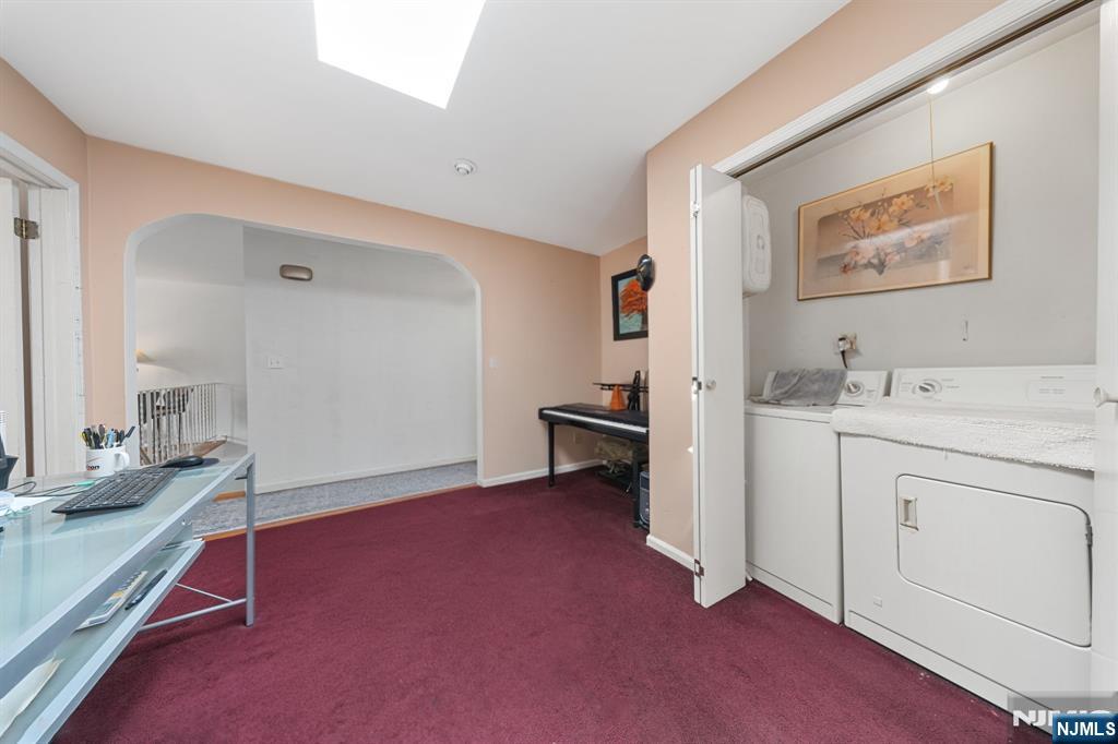 132 Spring St, Leonia, NJ 07605