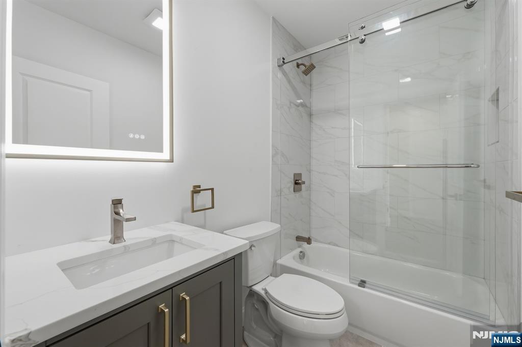 438 10th Street — photo 30