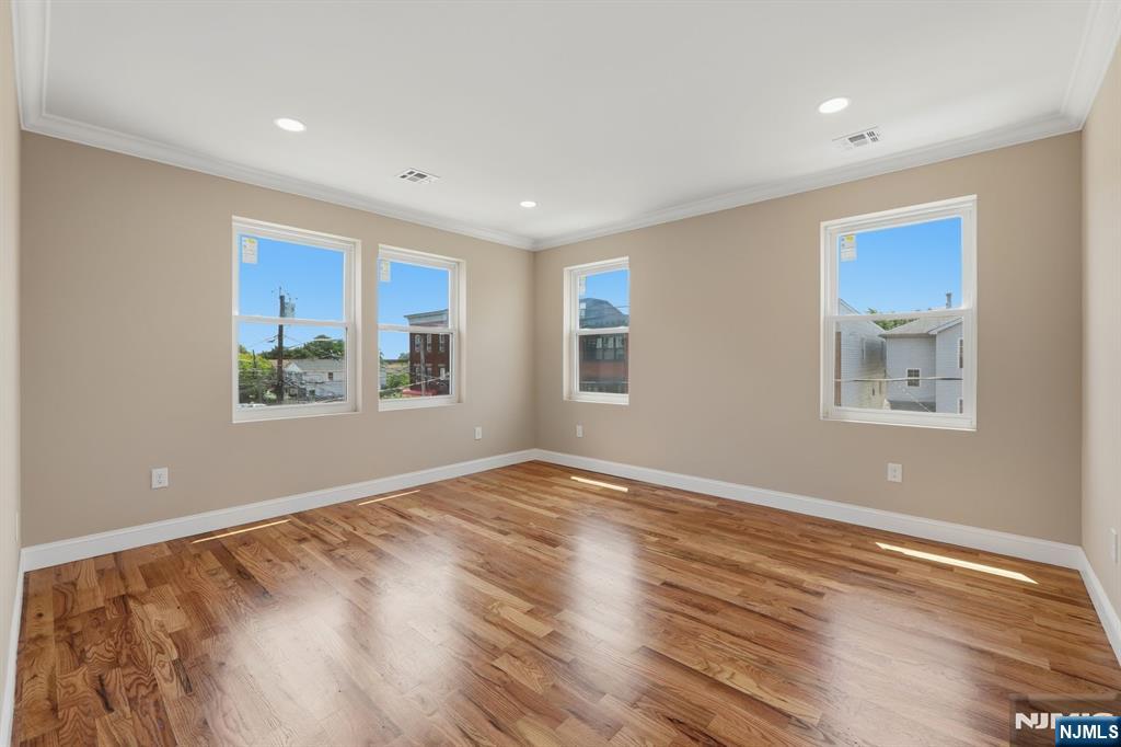 438 10th Street — photo 33