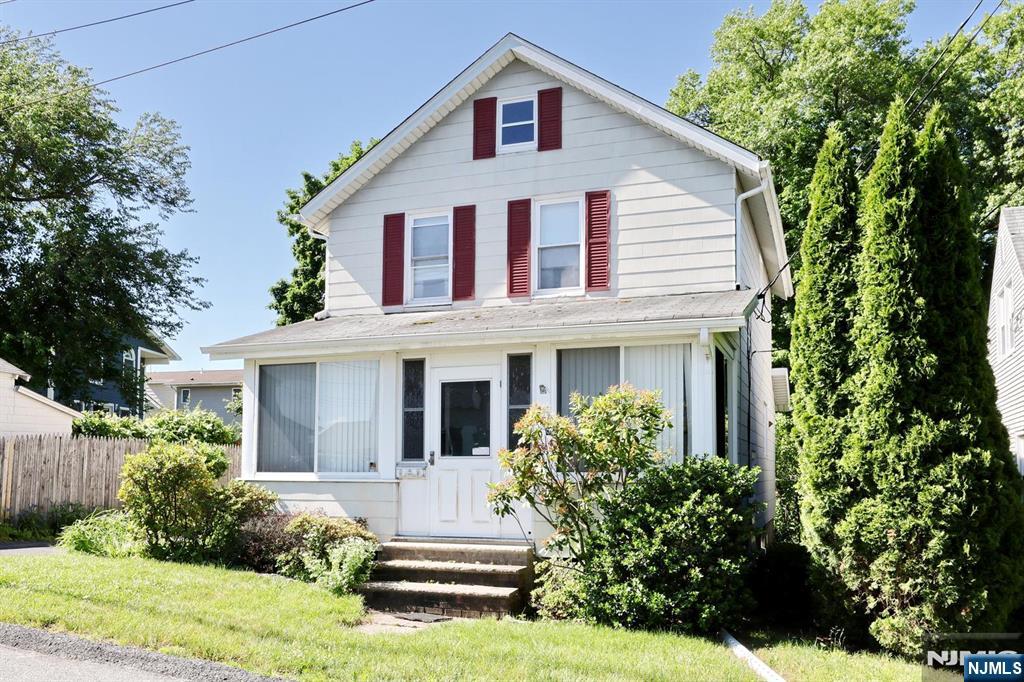 105 Sherwood Avenue - Photo 2