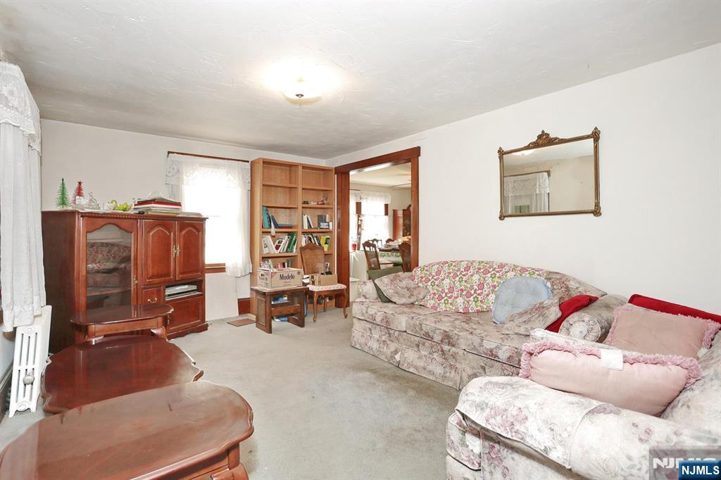 105 Sherwood Avenue - Photo 5