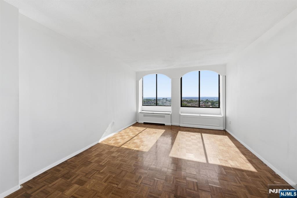 200 Winston Dr #2120, Cliffside Park, NJ 07010