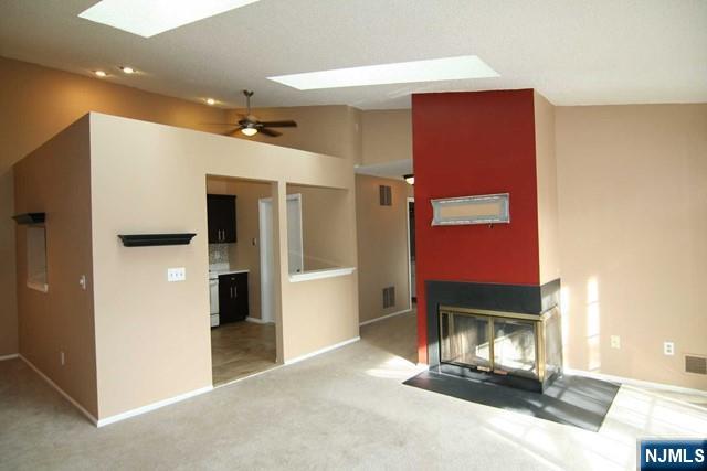 170 Linden Street 170 - Photo 3