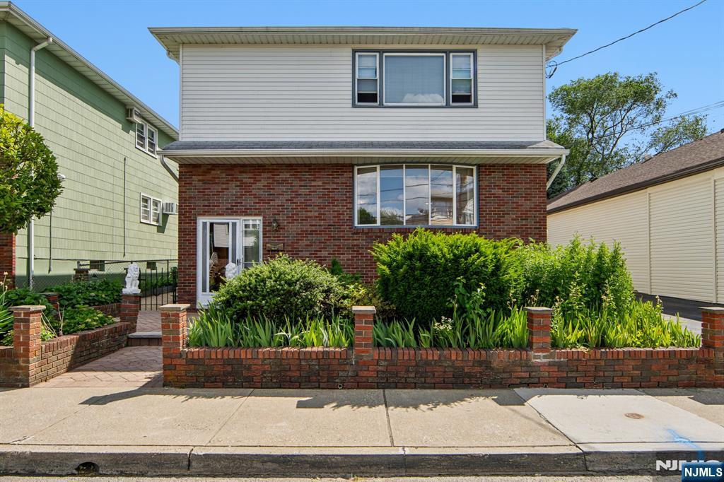 27 - 29 Crystal Street - Photo 1