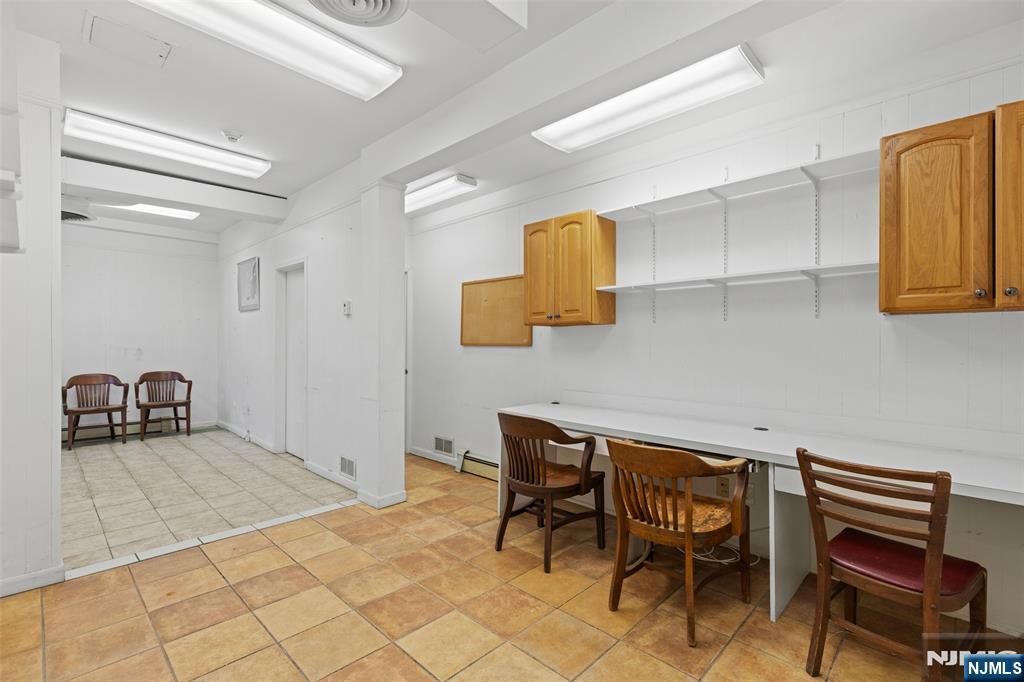 87 Old River Street - Photo 3