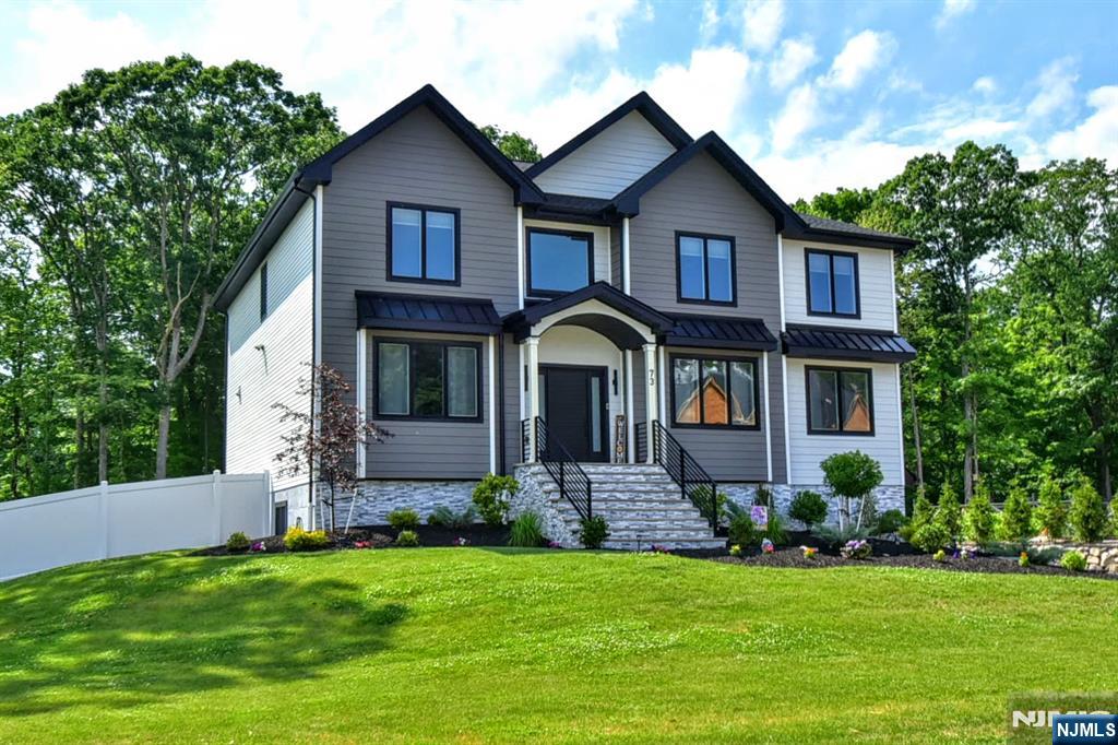 73 Heritage Drive - Photo 2