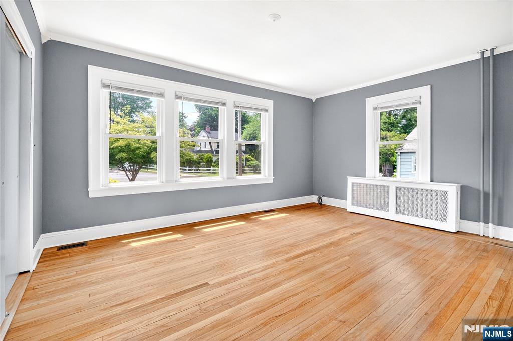 423 Closter Dock Road — photo 7