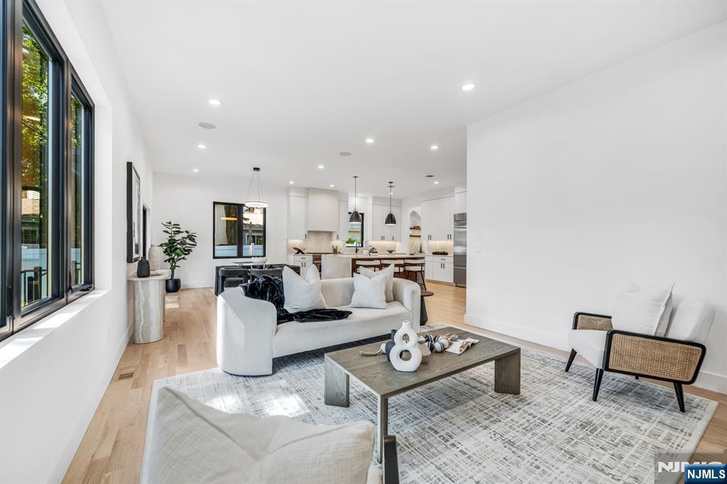 408 Terhune Avenue — photo 17