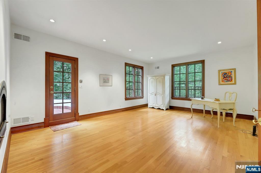 285 Arch Road — photo 24