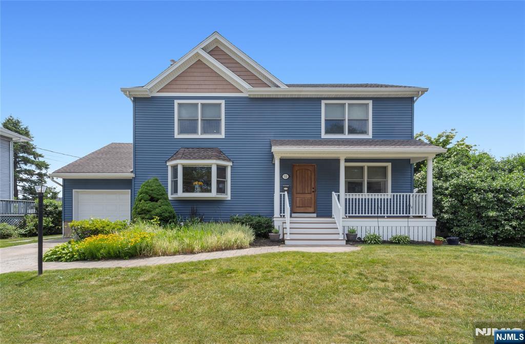 512 Lyster Ave, Saddle Brook, NJ 07663