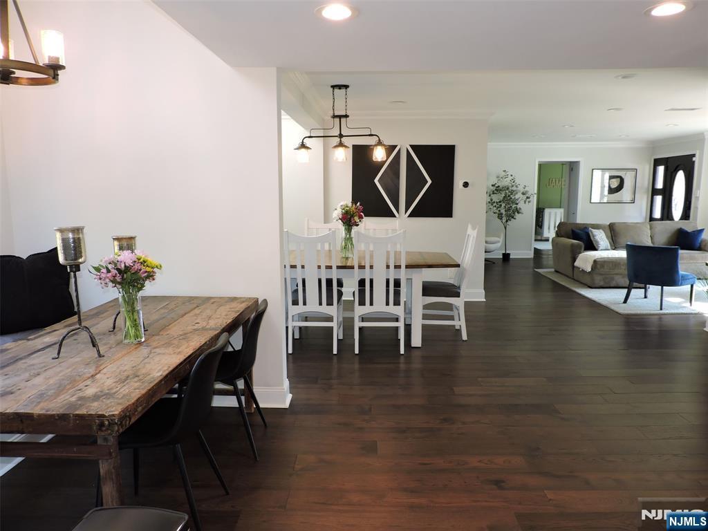 350 Monroe Avenue — photo 11