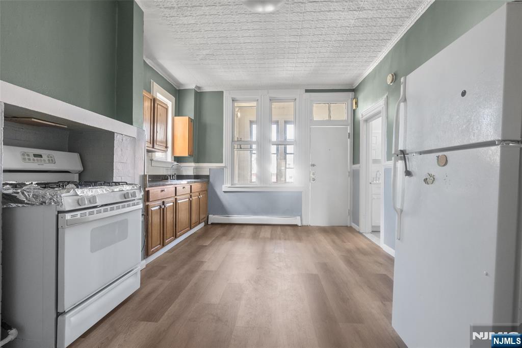 155 Wilson Avenue — photo 25